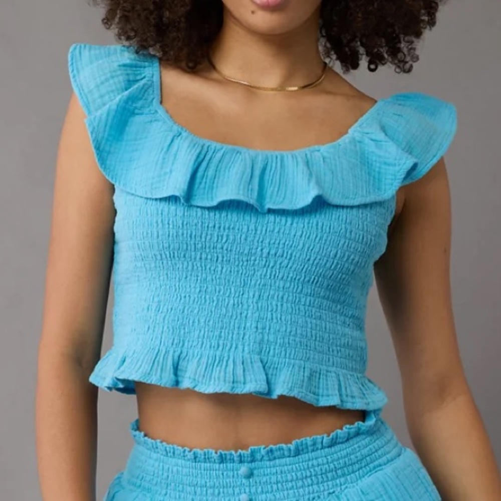 NWT American Eagle Off-The-Shoulder Smocked Tube Top | M